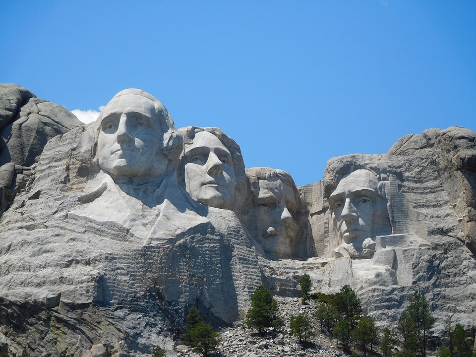america-statue