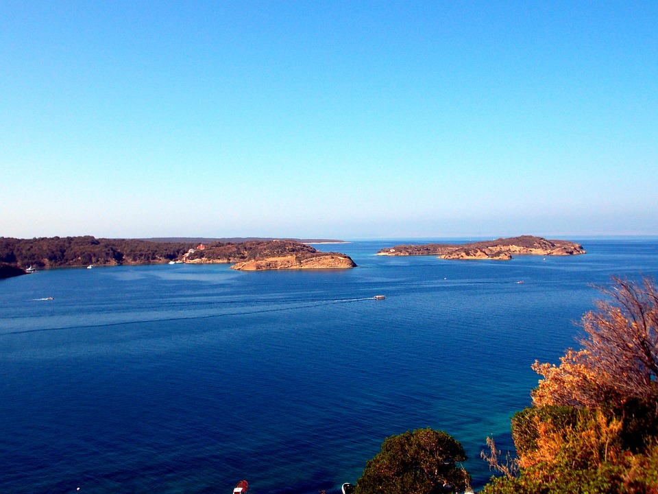 Baška, Punat, Vrbnik, Šilo, Risika e Grotte di Biserujka