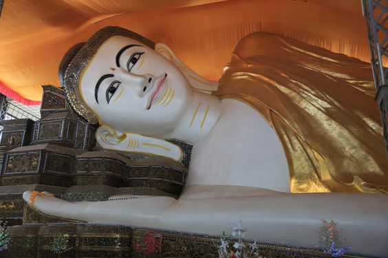 birmania-ShwethalyaungBuddha