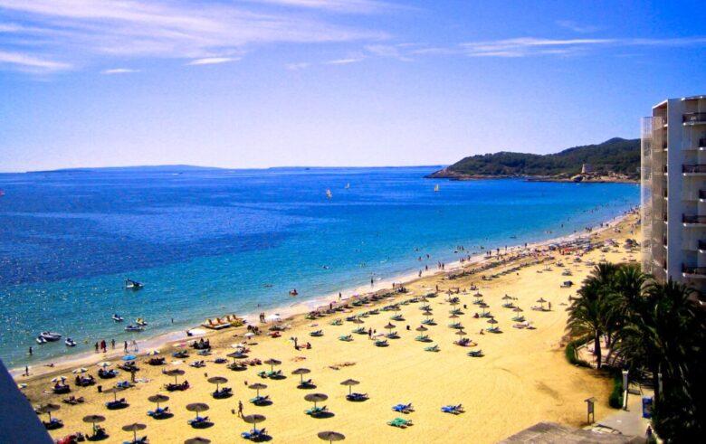 playa-den-bossa-ibiza playa-den-bossa-ibiza