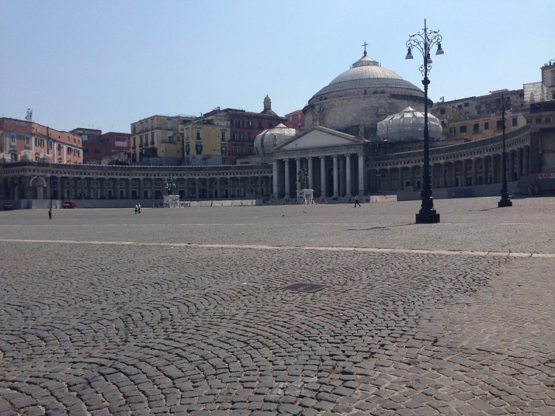 napoli-piazzaplebiscito