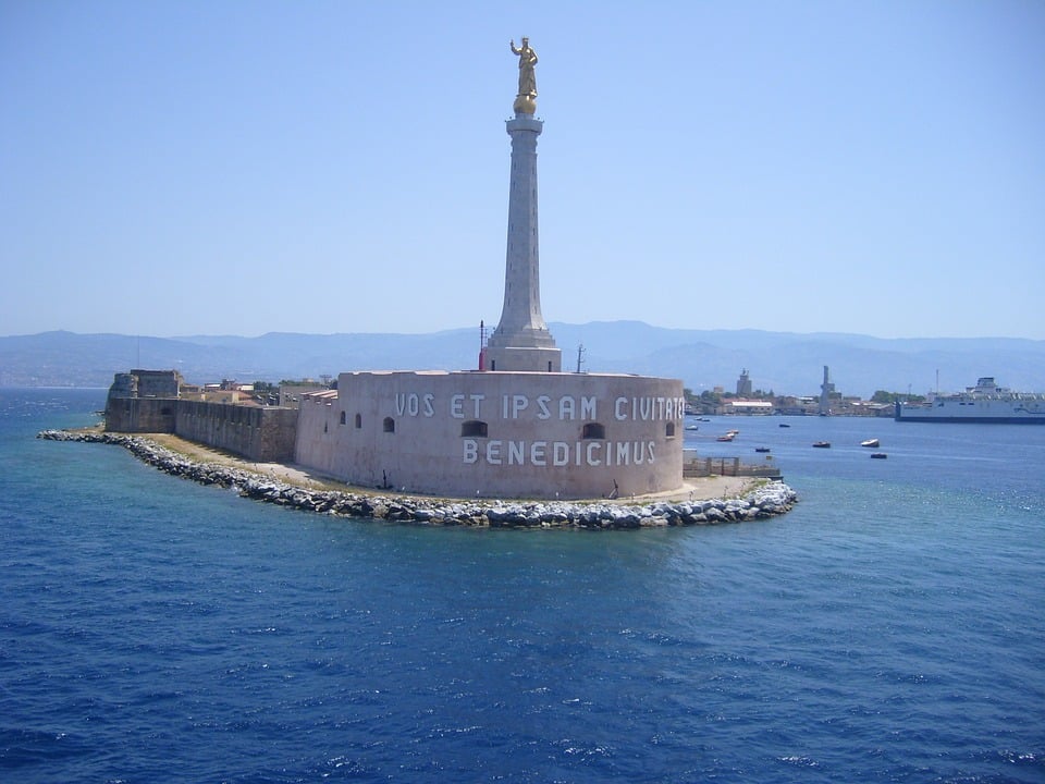messina-madonnina-della-sicilia