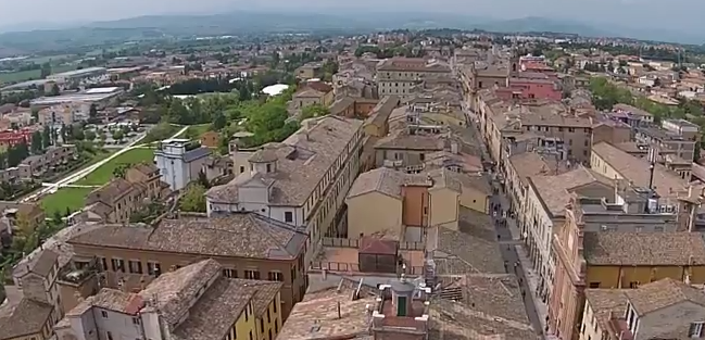 jesi-piazza-fedrico-ii