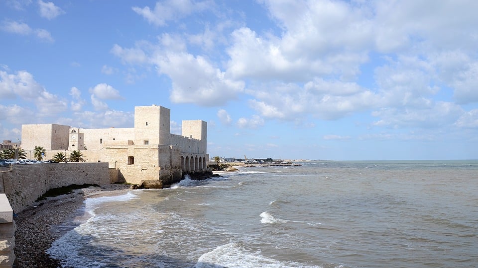 trani-castello-svevo