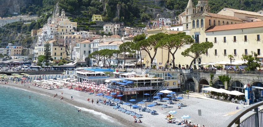 amalfi-spiaggia-marina-grande