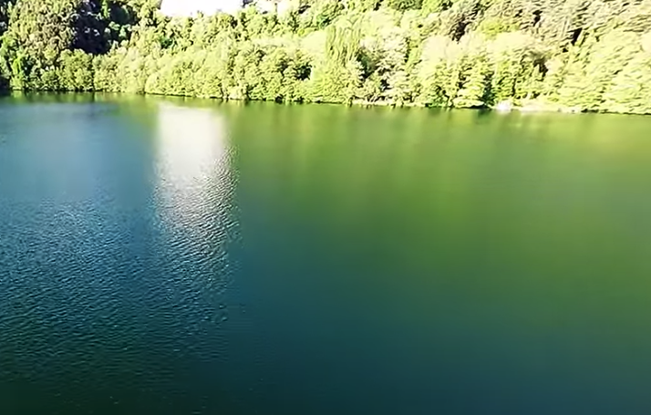 laghi-di-monticchio-acqua