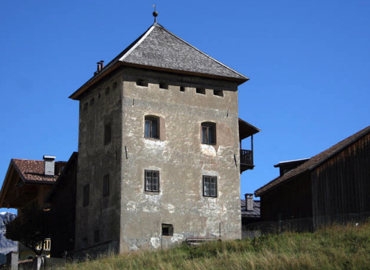 pozza-di-fassa-torre