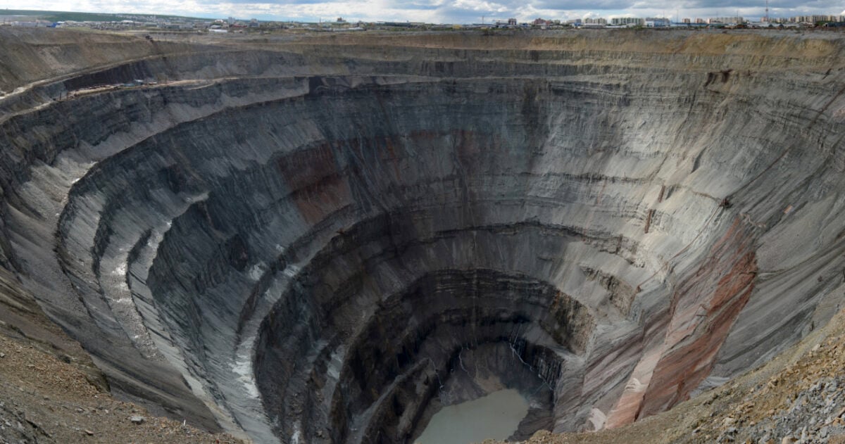 luoghi-abbandonati-miniera-di-diamanti-minry
