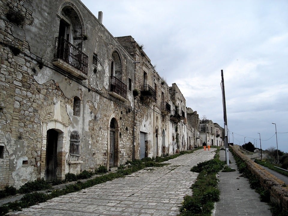 craco-borgo-fantasma