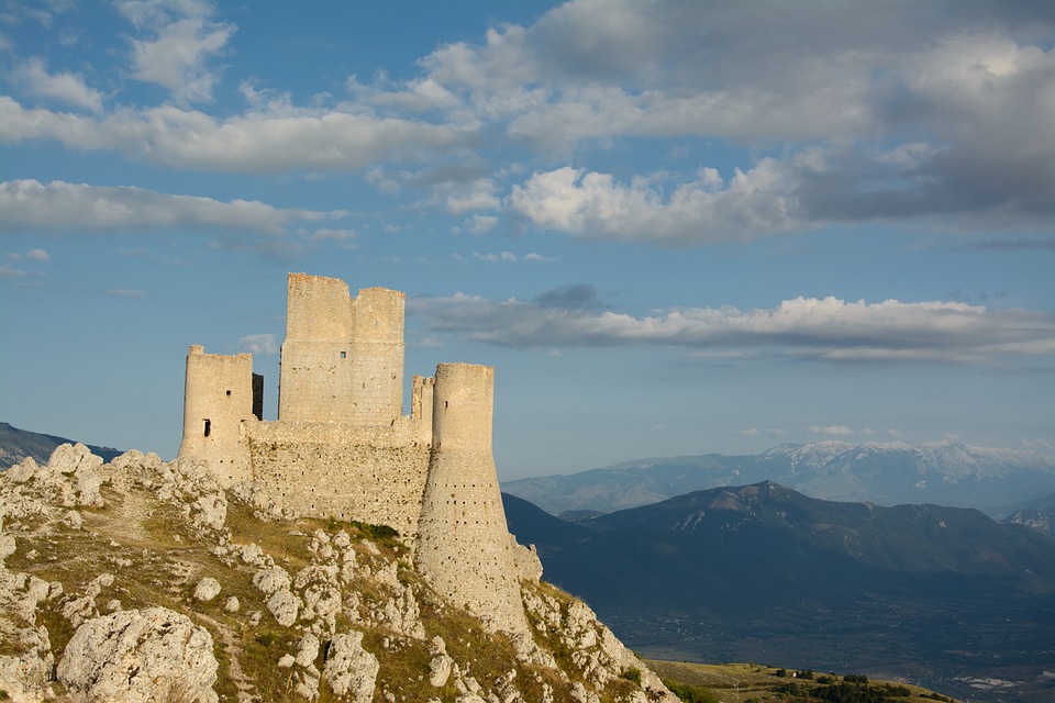 castelli-italia-rocca-calascio