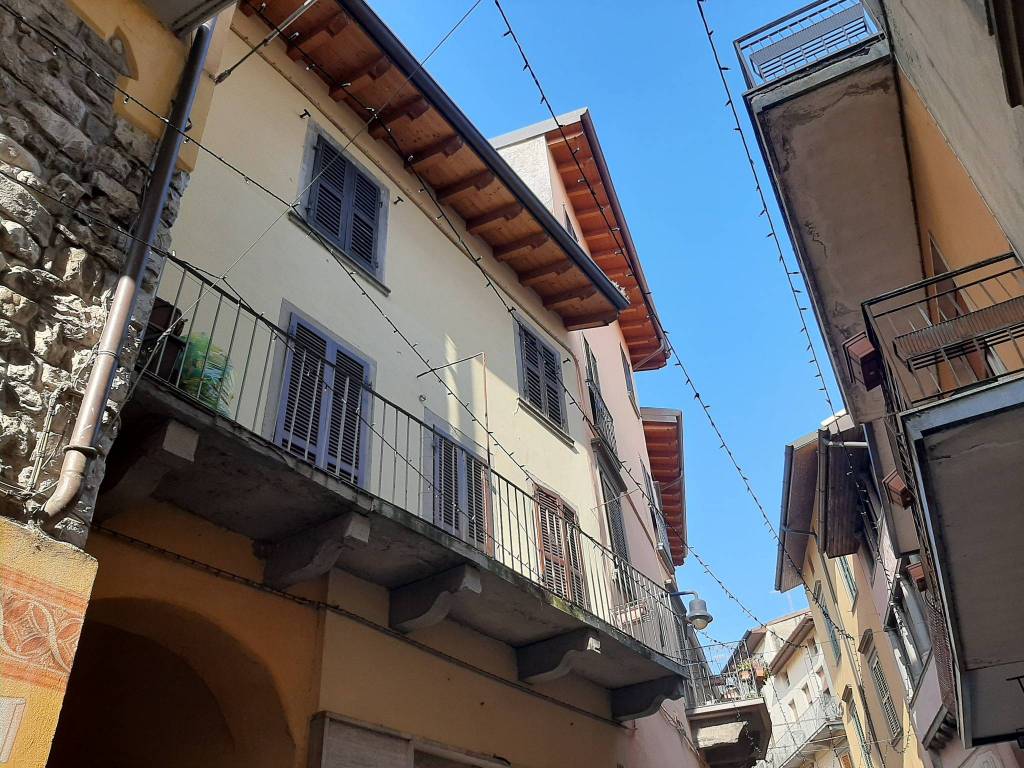 Sarnico, spiagge libere le più belle da vedere Viaggiamo