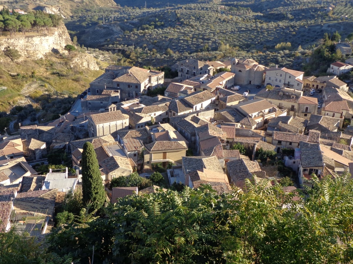 Visitare Gerace: cosa vedere nel borgo della Calabria Ionica conosciuto come la “Città Sacra”