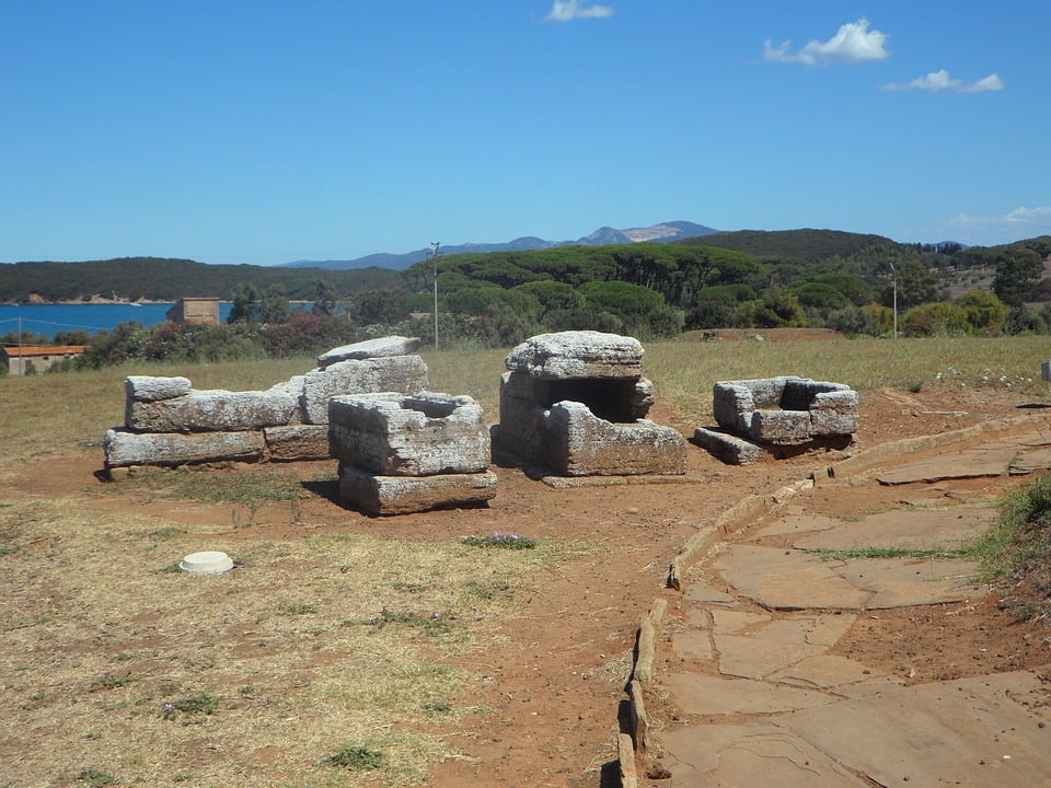 populonia-tombe
