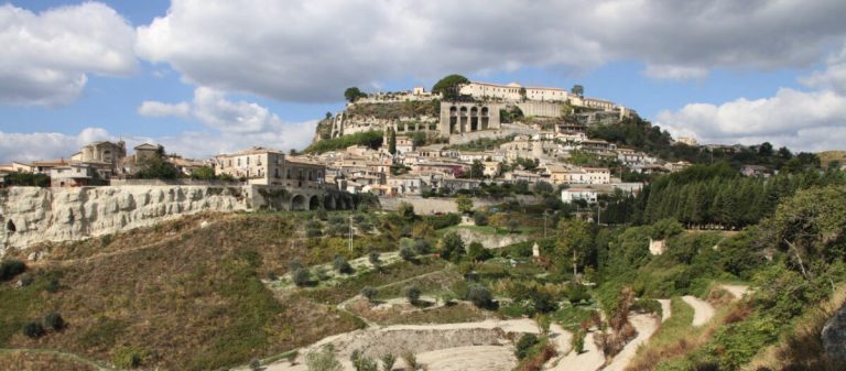 I 5 Borghi Medievali Più Belli Da Visitare In Calabria