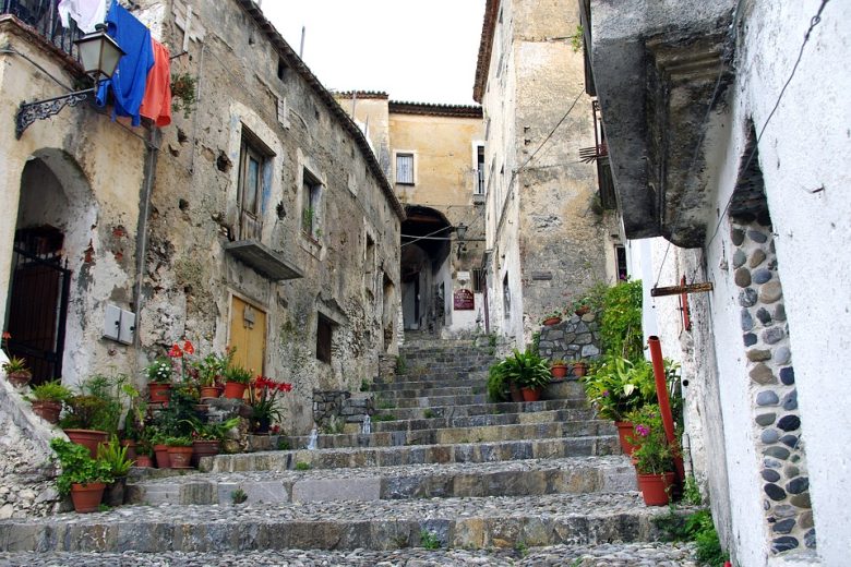 I 5 Borghi Medievali Più Belli Da Visitare In Calabria