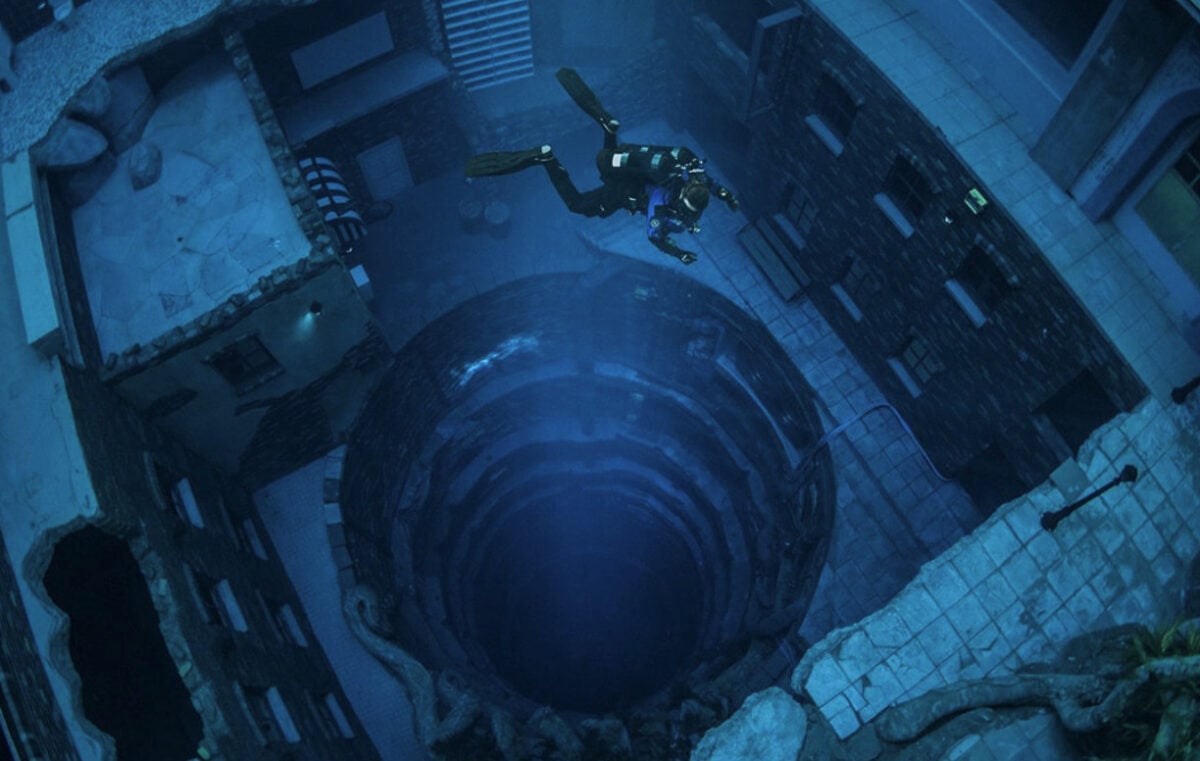 deep-dive-pool-dubai