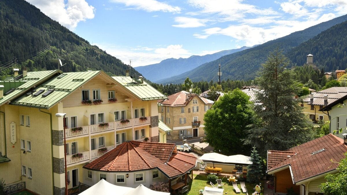 hotel-ossana