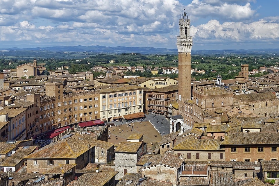 italia-torre-del-mangia