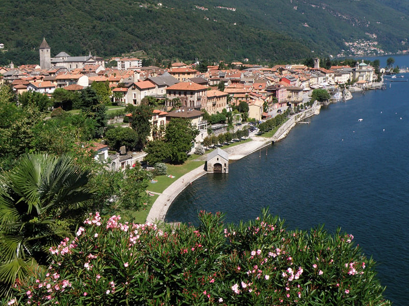 Visitare Cannobio: cosa vedere e spiaggia di uno dei borghi più chic e romantici del Lago Maggiore