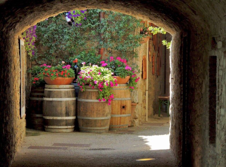 Visitare Castellina in Chianti: le 5 cose da vedere e le 3 migliori cantine dove fare degustazioni