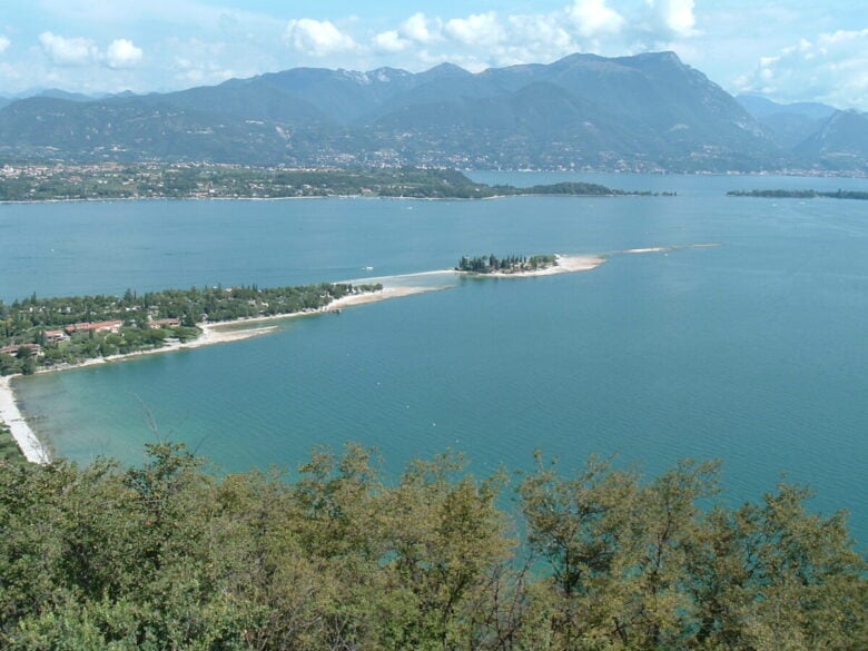 isola-dei-conigli-garda-a-piedi