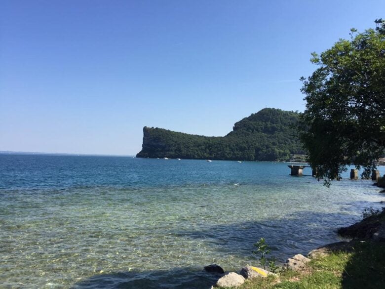 spiaggia-manerba-del-garda-lago