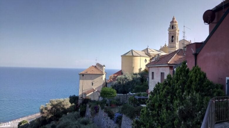 cervo-liguria-panorama-mare