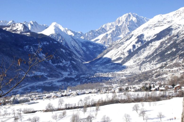 valle-daosta-borghi-romantici-la-salle-monte-bianco
