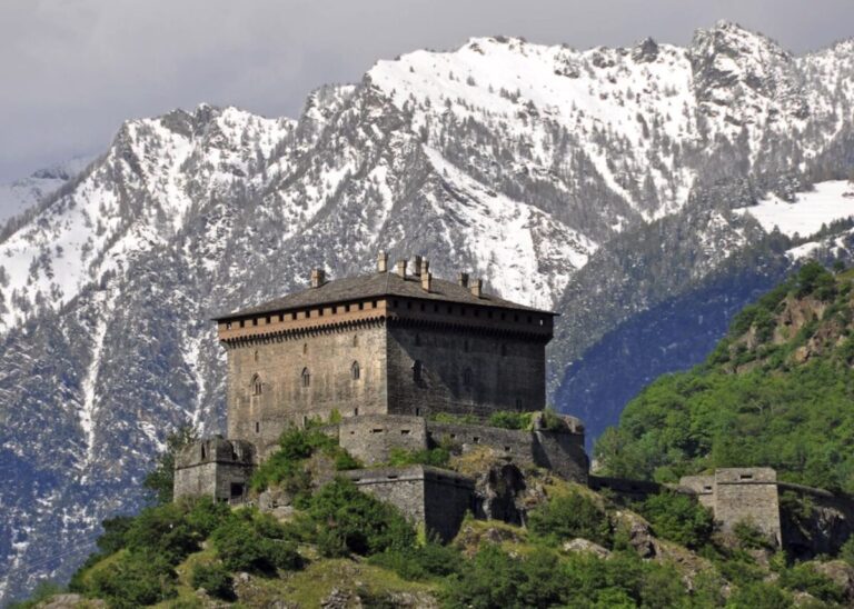 5 Borghi Più Belli E Romantici Della Valle D'Aosta Dove Andare A San ...