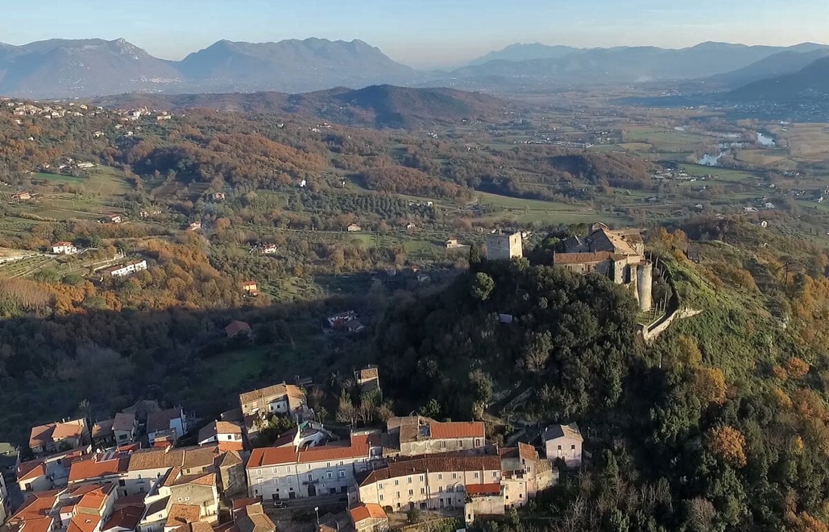Cosa vedere a Caiazzo: il borgo della Valle del Volturno circondato da uliveti