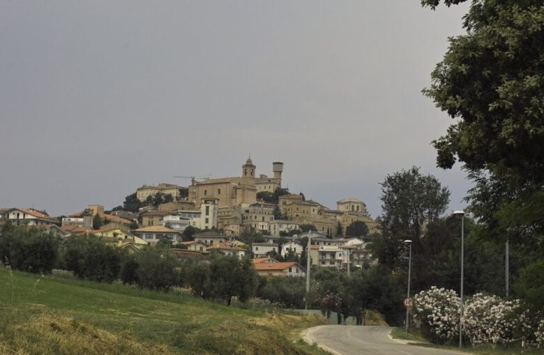 3 Borghi Più Belli Dell'Abruzzo Da Visitare In Estate