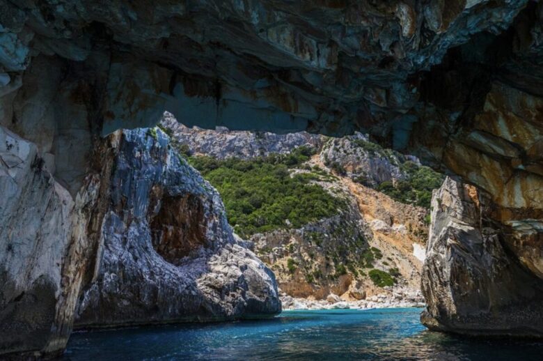 mar-tirreno-grotta