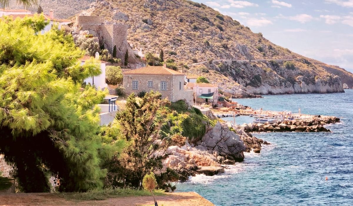 Galleria foto - 7 spiagge più belle di Hydra, paradisi terrestri dalla bellezza disarmante Foto 10