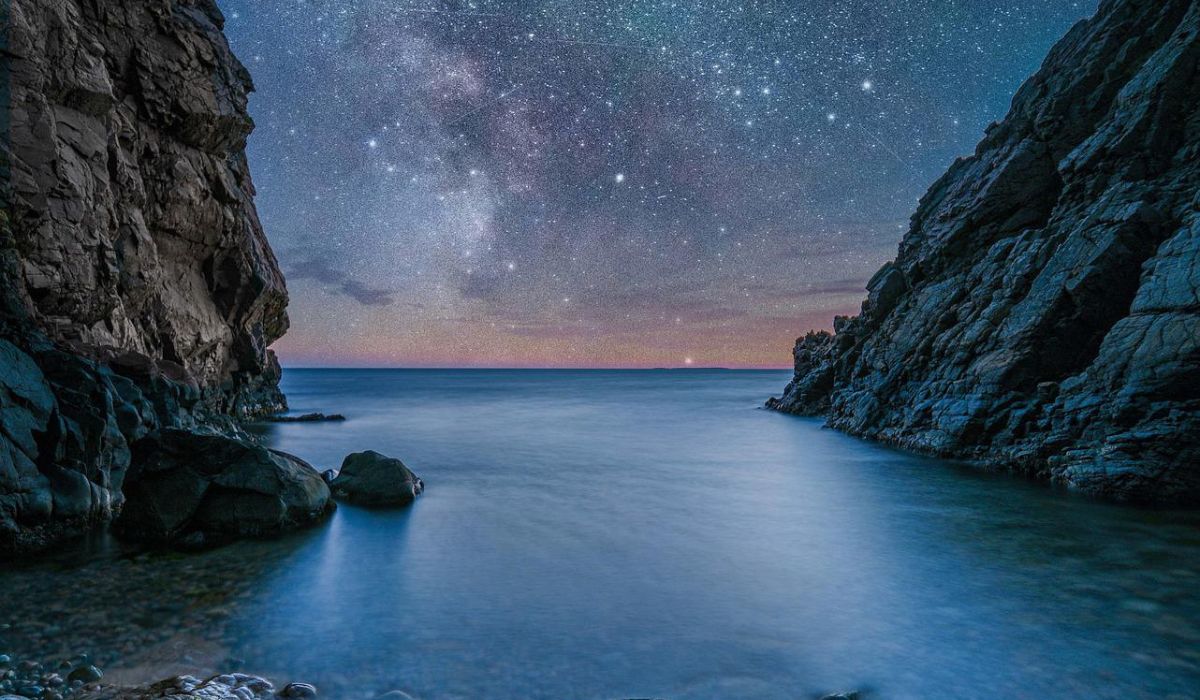 Where do you see a shooting star in Apulia?