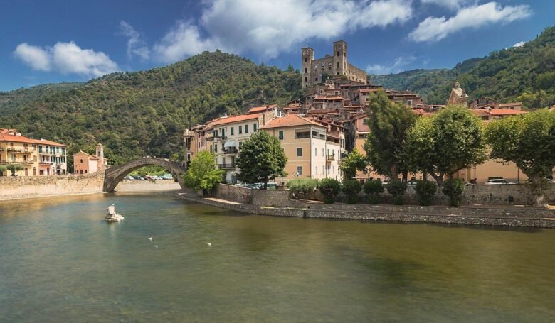Antroposcene Dolceacqua Liguria