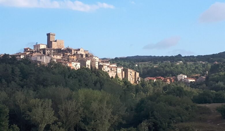 migliori borghi dove raccogliere le castagne Centro Italia arcidosso Toscana