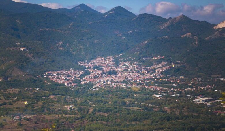 migliori borghi dove raccogliere le castagne Sud Italia Montella