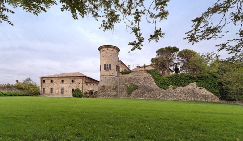 Castello di Scipione dei Marchesi Pallavicino Castello di Scipione dei Marchesi Pallavicino