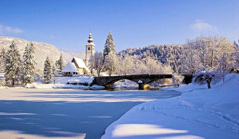 Chiesa di Bohinj Chiesa di Bohinj