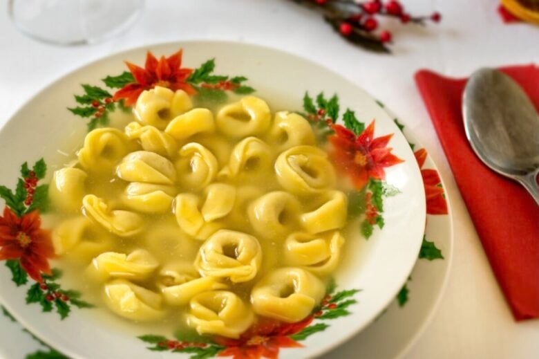 tortellini-in-brodo tortellini-in-brodo