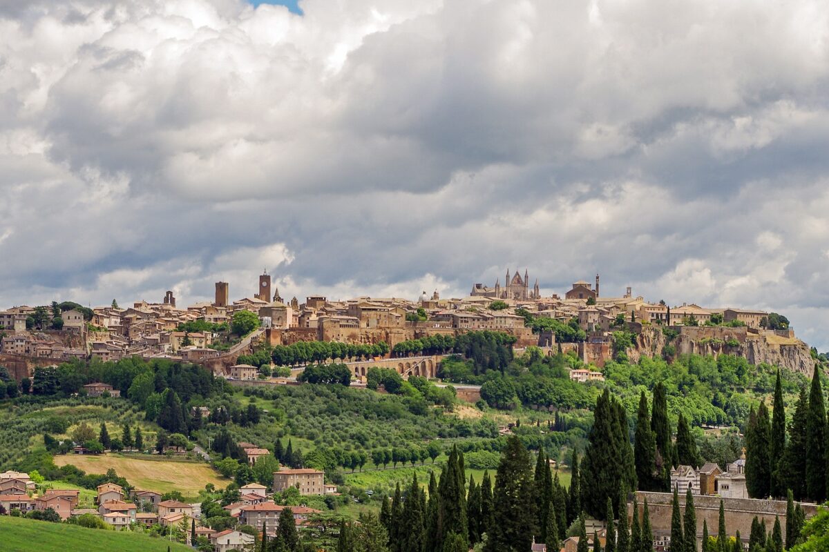 10 città italiane candidate a Capitale della Cultura 2025: scrigni indiscussi di arte, storia e tradizioni