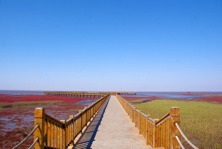 Red Beach (ph credit pixabay)(1) Red Beach (ph credit pixabay)(1)