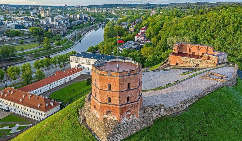 Torre di Gediminas, complesso del Castello di Vilnius Torre di Gediminas, complesso del Castello di Vilnius
