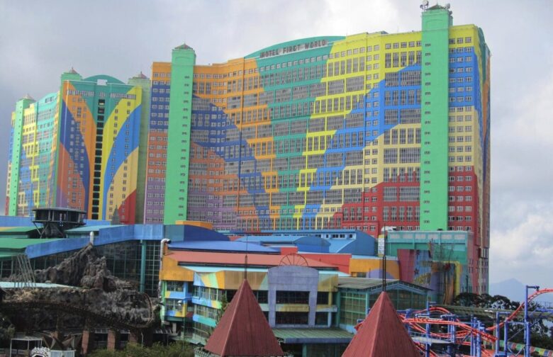First-World-Hotel-&-Plaza First-World-Hotel-&-Plaza
