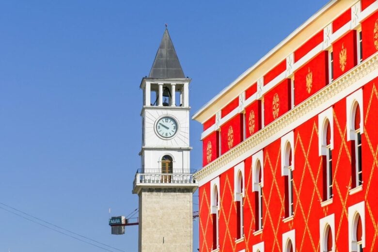 torre dell'orologio tirana torre dell'orologio tirana