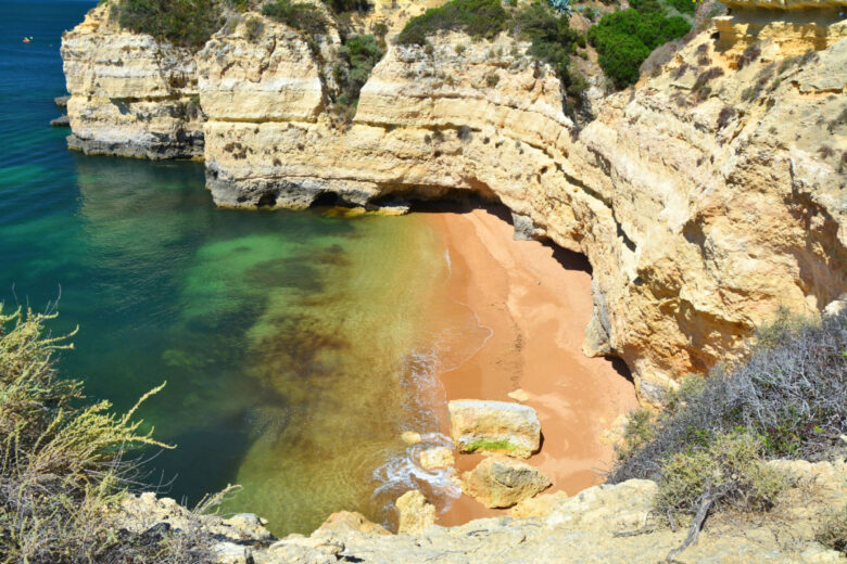 Praia dos Cavalos - Armação de Pêra Praia dos Cavalos - Armação de Pêra