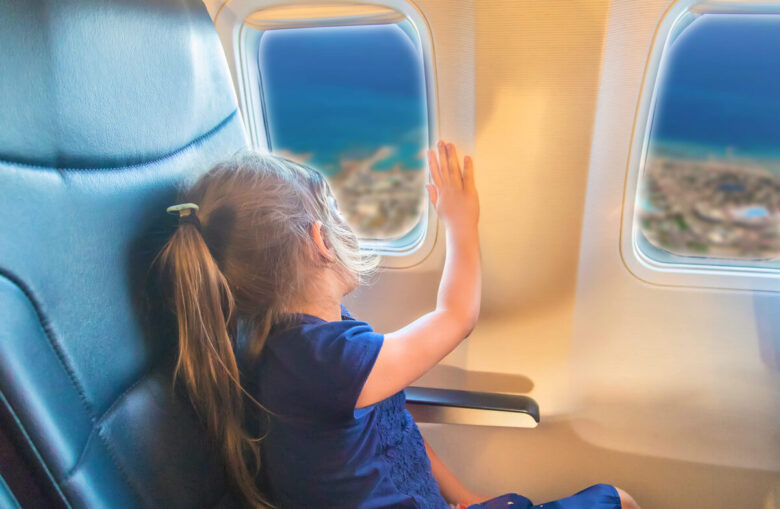 bambina-aereo bambina-aereo