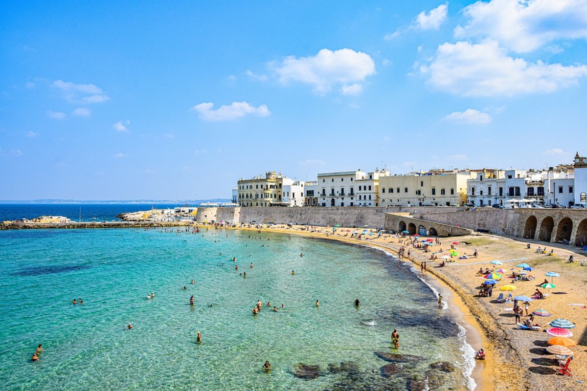 Le passeggiate vista mare più incredibili e straordinarie da fare questa estate