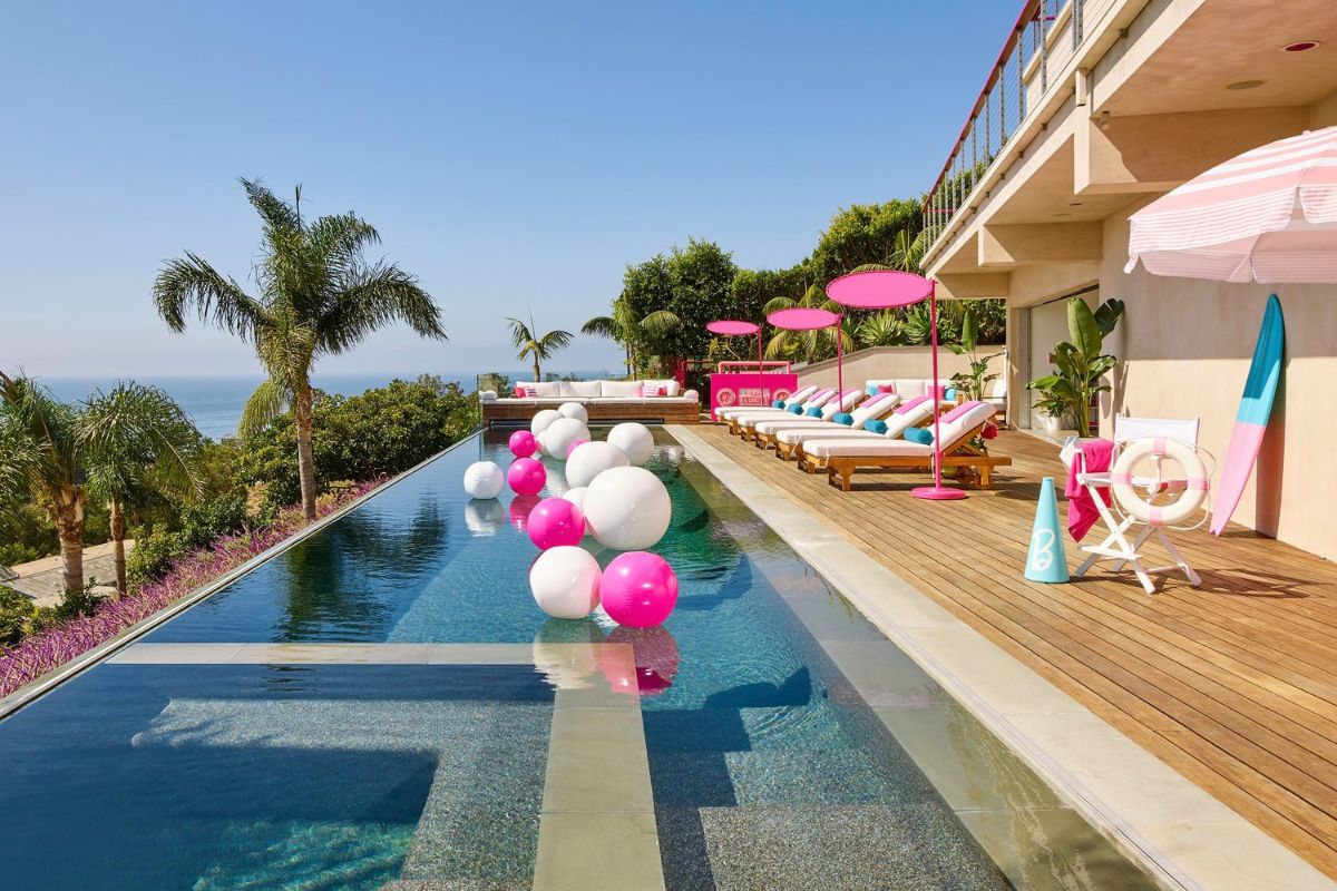 Incredibile ma vero: su Airbnb puoi affittare la casa di Barbie e lo puoi fare gratuitamente