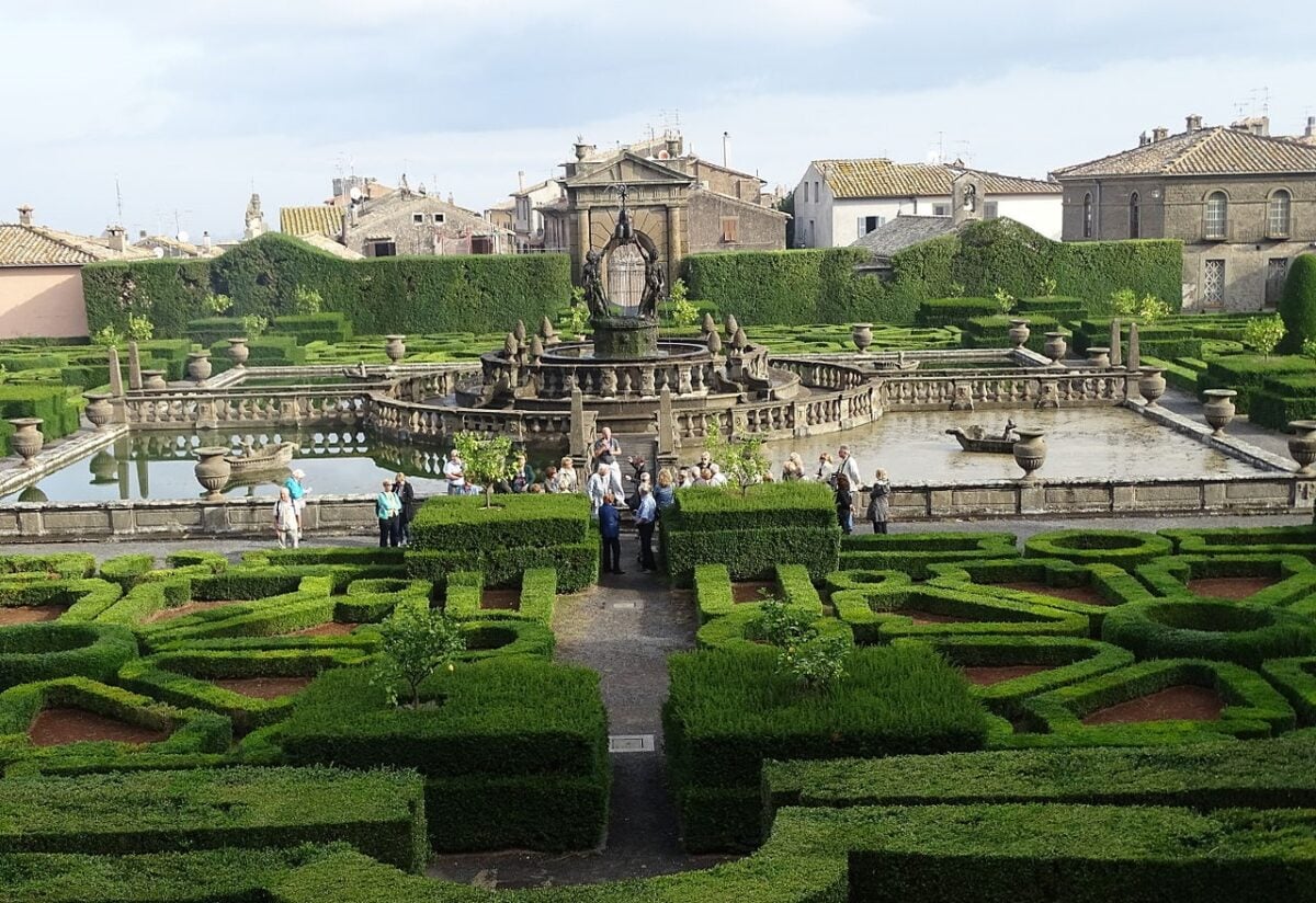 Ami la natura? Non puoi perderti il bellissimo labirinto di Villa Lante, un gioiello tra natura e architettura